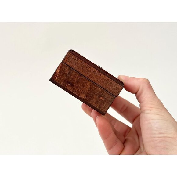 Solid Wood Silver Toned Lidded Dog Etched Vintage Jewelry Box | Container - Picture 2 of 7